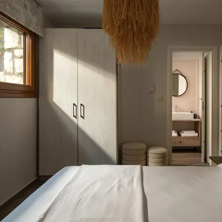 Villa Dafnes Village *