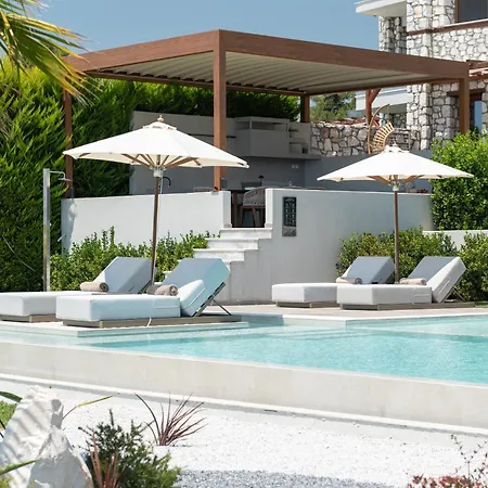 Villa Dafnes Village *