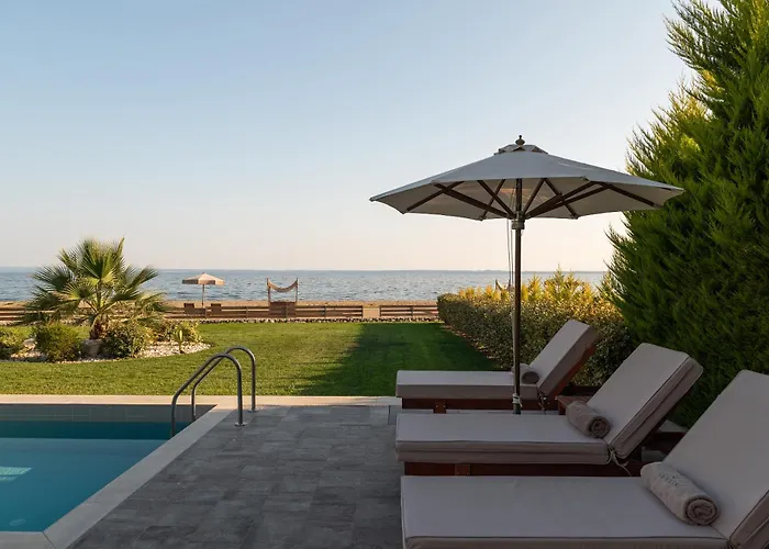 Βίλα Dafnes Village