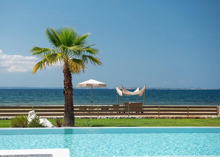 Dafnes Village Βίλα Γερακινή